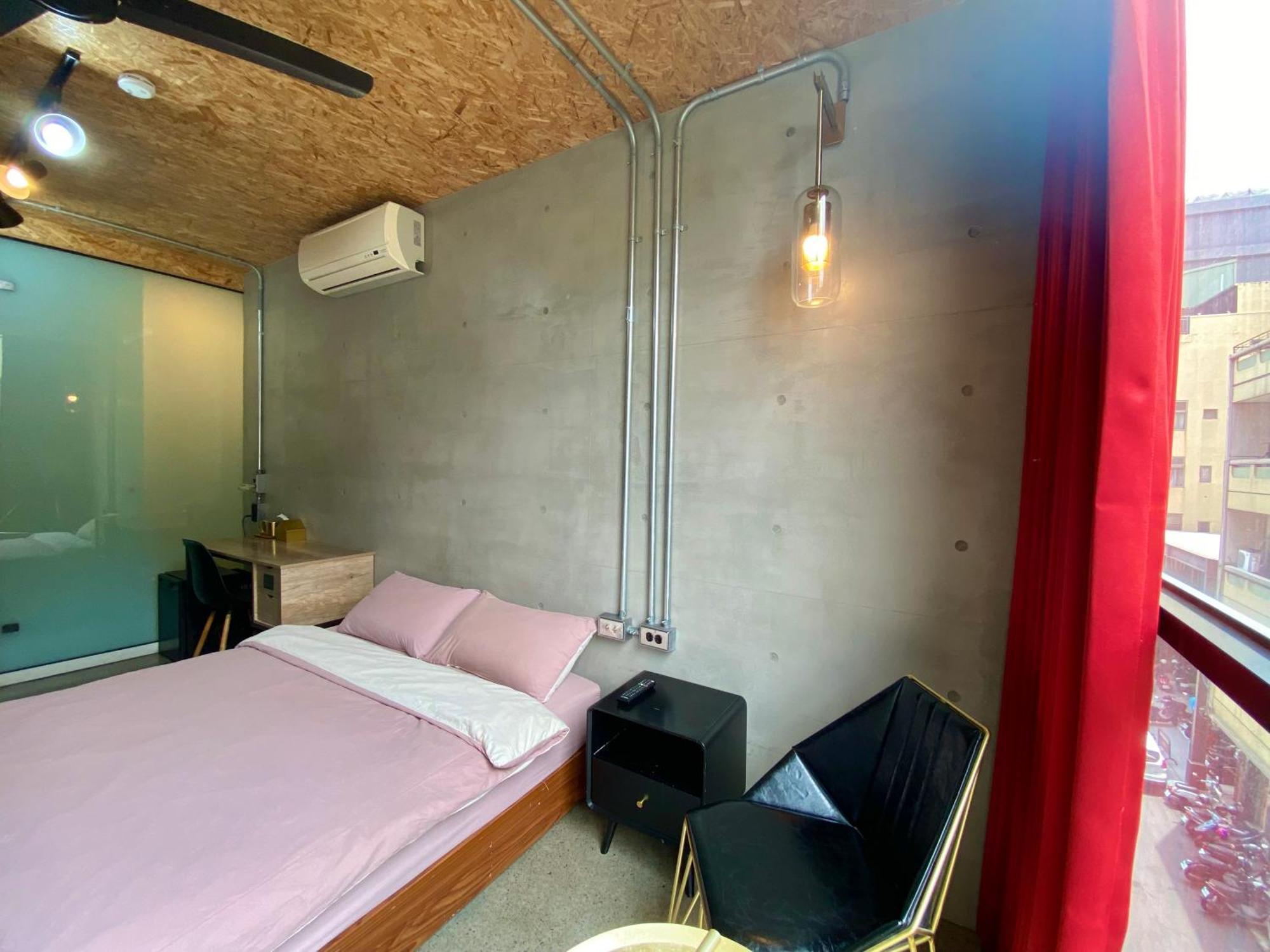 K. Gold Taichung Quarto foto