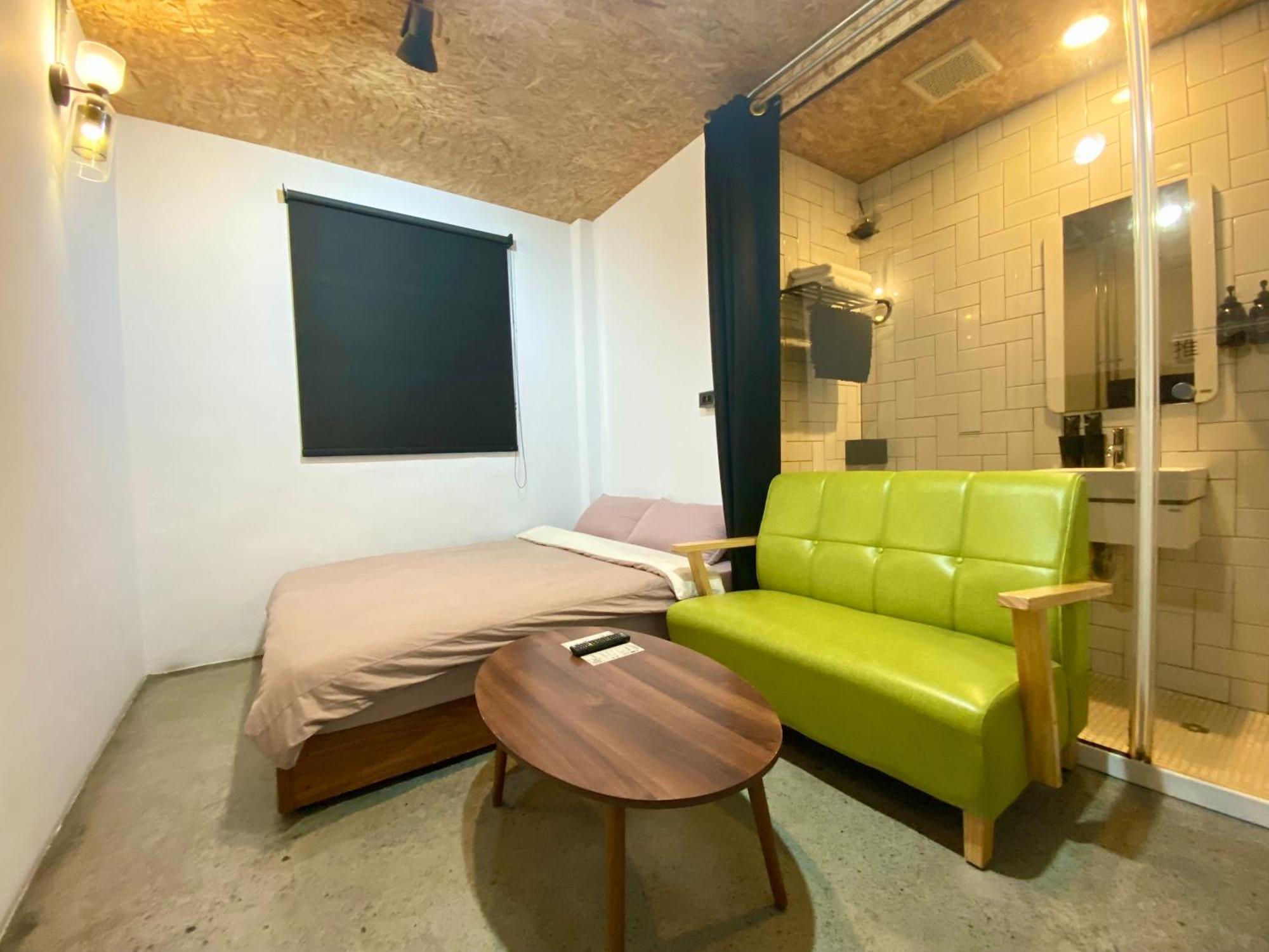 K. Gold Taichung Quarto foto
